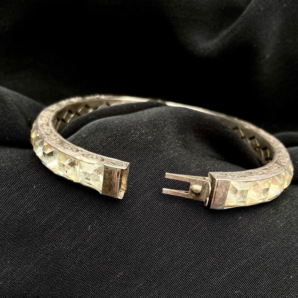 Fabulous Art Deco channel set crystals in sterling - Picture 5 of 5